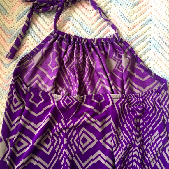 Seductions Halter Neck Top - Picture 6 of 10